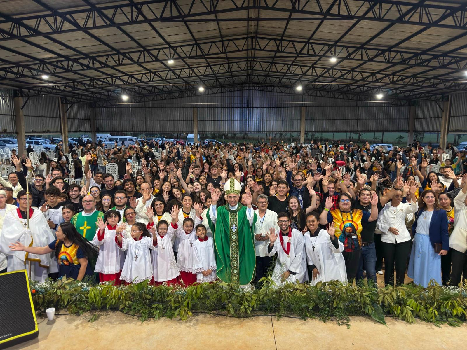 Cenáculo com Maria 2025!